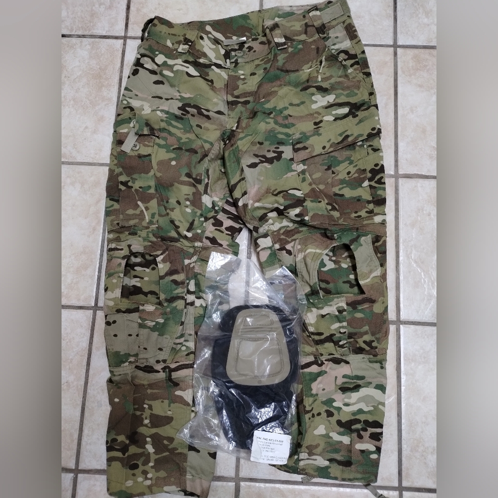 USGI Army Combat Pants W/ Crye Airflex Knee Pads Multican OCP Large Short